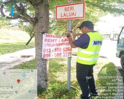 KERJA-KERJA MENURUNKAN POSTER BUNTING BANNER HARAM & TAMAT TEMPOH