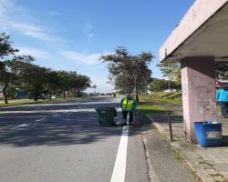 KERJA-KERJA PEMBERSIHAN JALAN JKR