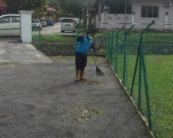 KERJA-KERJA PEMOTONGAN RUMPUT