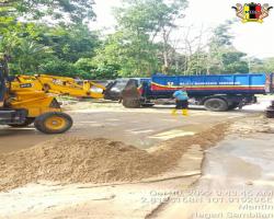 PEMBERSIHAN KAWASAN BANJIR DI KAWASAN PERINDUSTRIAN BT 8 MANTIN
