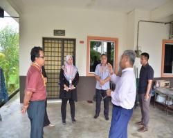 LAWATAN TURUN PADANG DATUK BANDAR DI KAWASAN TANAH RUNTUH